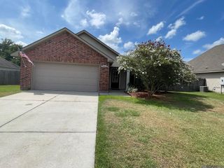 38228 Dolphin Ct, Gonzales, LA 70737