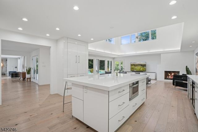 1414 Whipporwill Way, Mountainside Boro, NJ 07092