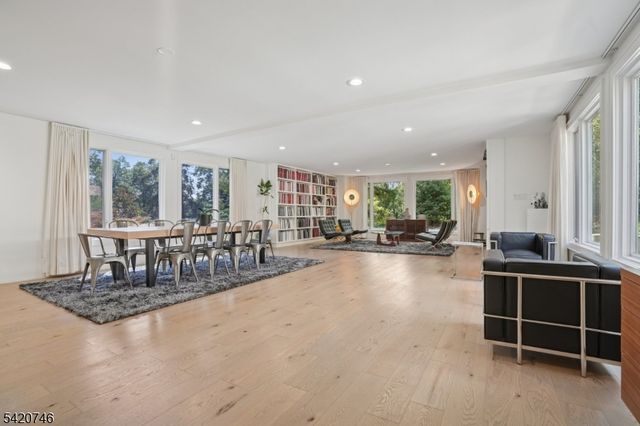 1414 Whipporwill Way, Mountainside Boro, NJ 07092