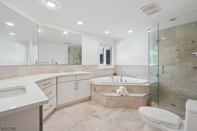 1414 Whipporwill Way, Mountainside Boro, NJ 07092