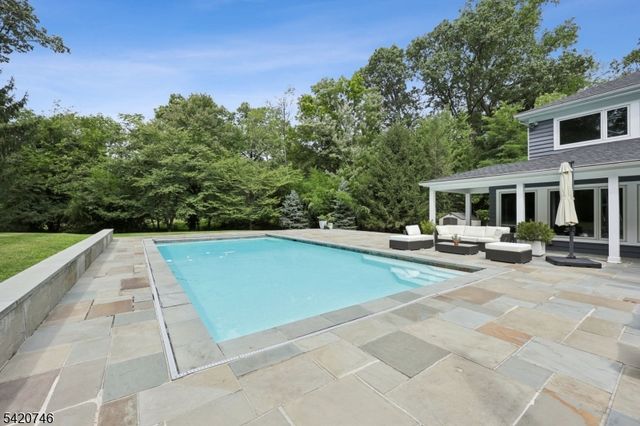 1414 Whipporwill Way, Mountainside Boro, NJ 07092