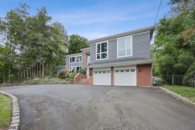 1414 Whipporwill Way, Mountainside Boro, NJ 07092