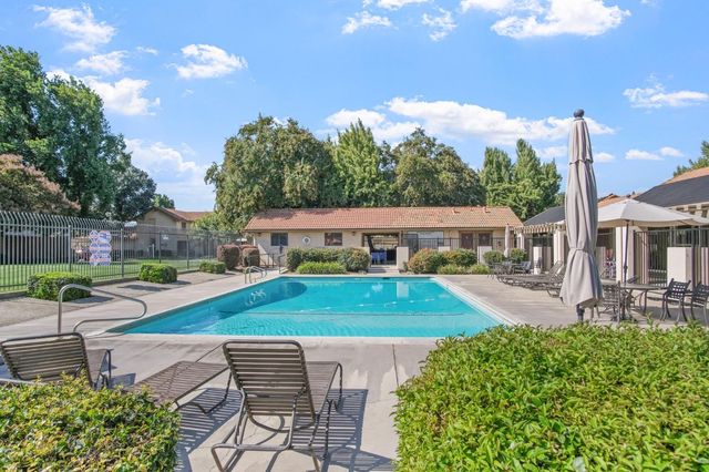 942 Sylvan Meadows Dr, Modesto, CA 95356