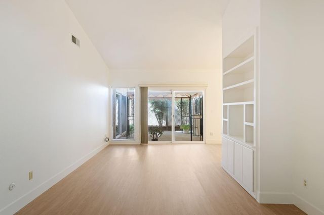 942 Sylvan Meadows Dr, Modesto, CA 95356