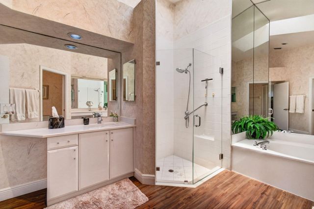 6070 Terra Mere Circle, Boynton Beach, FL 33437