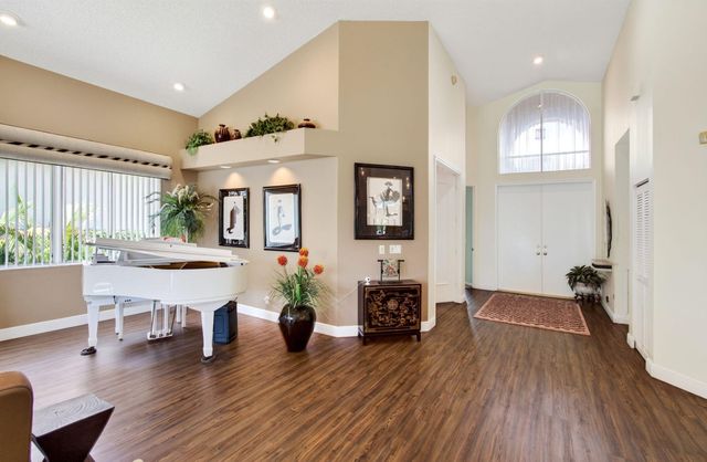 6070 Terra Mere Circle, Boynton Beach, FL 33437