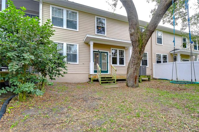 208 ELM VIEW COURT, Brandon, FL 33511