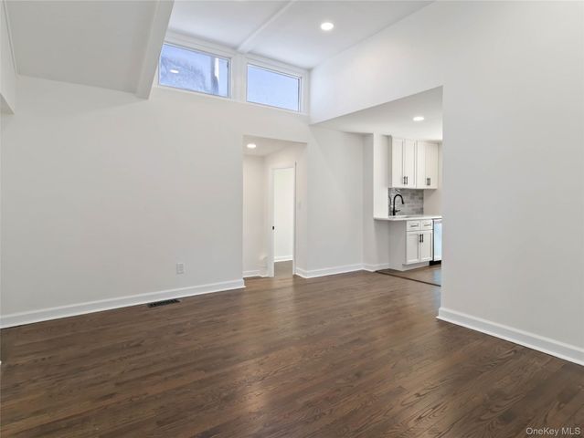 37 new Avenue, Yonkers, NY 10704