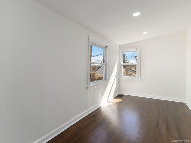 37 new Avenue, Yonkers, NY 10704