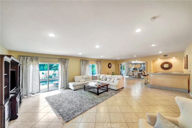 23556 Lull, West Hills, CA 91304