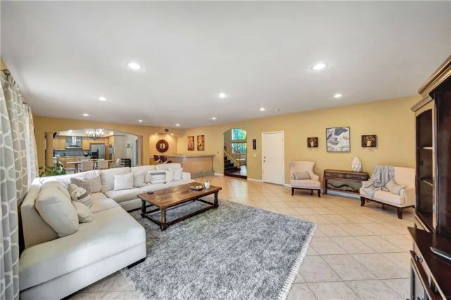 23556 Lull, West Hills, CA 91304