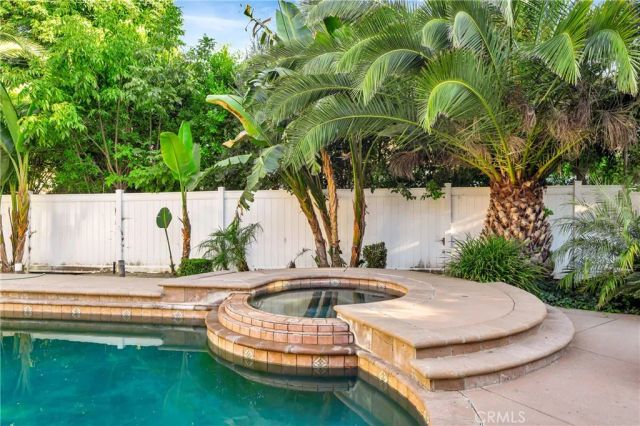 23556 Lull, West Hills, CA 91304