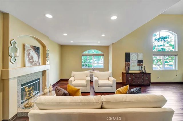23556 Lull, West Hills, CA 91304