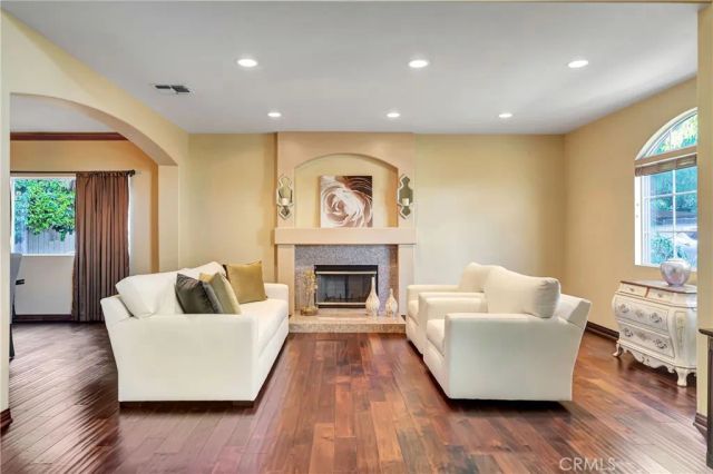 23556 Lull, West Hills, CA 91304