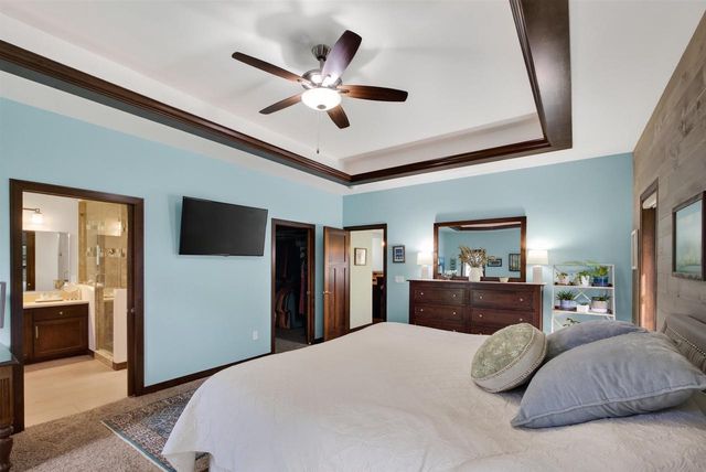 3364 COTTAGE HILL DRIVE, Green Bay, WI 54311