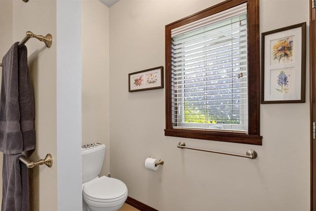 3364 COTTAGE HILL DRIVE, Green Bay, WI 54311