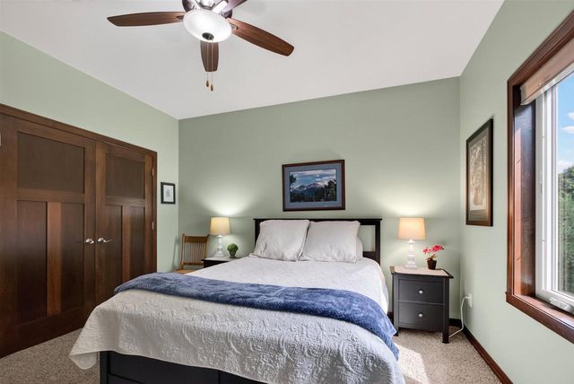 3364 COTTAGE HILL DRIVE, Green Bay, WI 54311