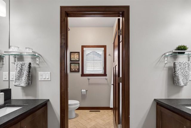 3364 COTTAGE HILL DRIVE, Green Bay, WI 54311