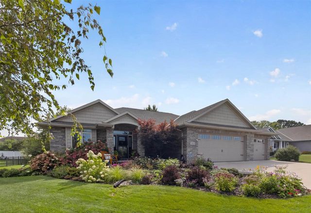 3364 COTTAGE HILL DRIVE, Green Bay, WI 54311