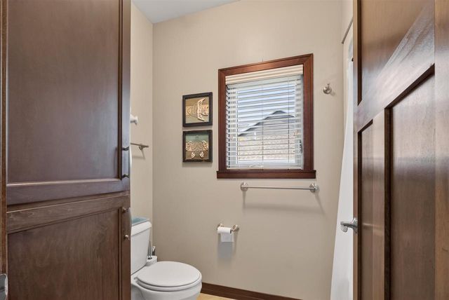 3364 COTTAGE HILL DRIVE, Green Bay, WI 54311