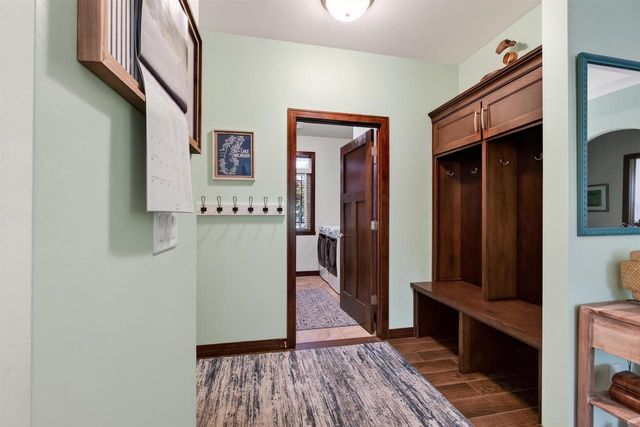 3364 COTTAGE HILL DRIVE, Green Bay, WI 54311