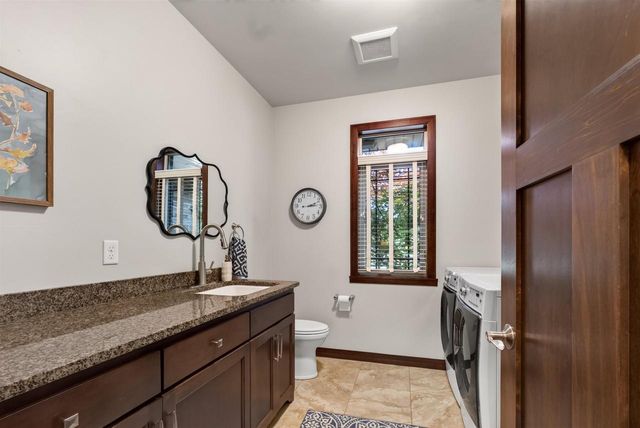 3364 COTTAGE HILL DRIVE, Green Bay, WI 54311