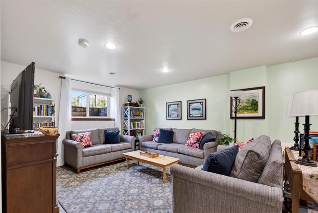 3364 COTTAGE HILL DRIVE, Green Bay, WI 54311