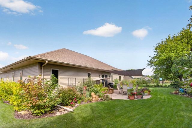 3364 COTTAGE HILL DRIVE, Green Bay, WI 54311