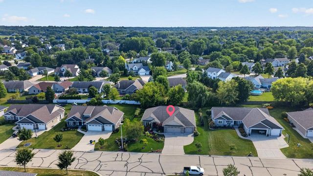 3364 COTTAGE HILL DRIVE, Green Bay, WI 54311