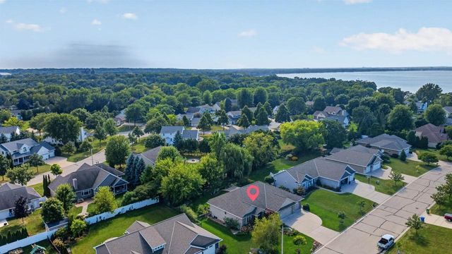 3364 COTTAGE HILL DRIVE, Green Bay, WI 54311