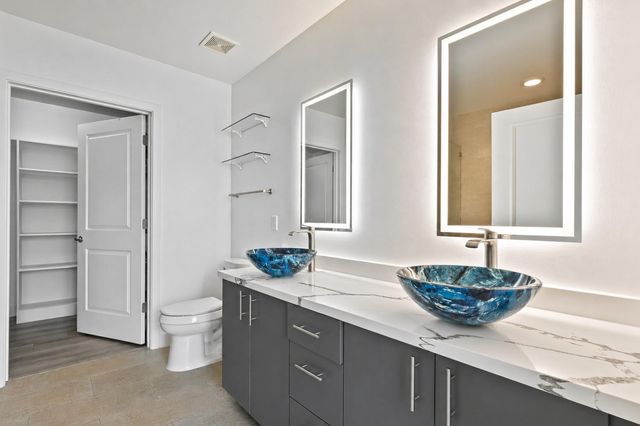 5925 Almeda Road 12904, Houston, TX 77004