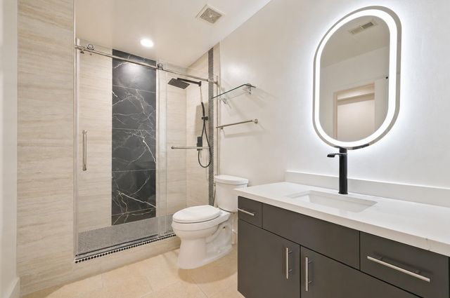 5925 Almeda Road 12904, Houston, TX 77004