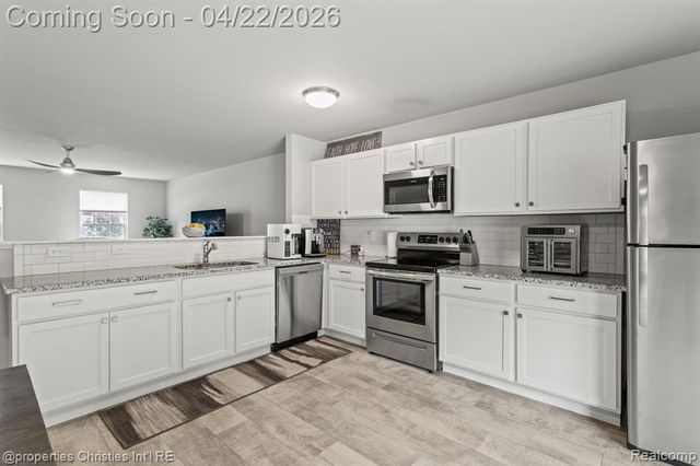 342 Lotz Court, Wayland, MI 49348