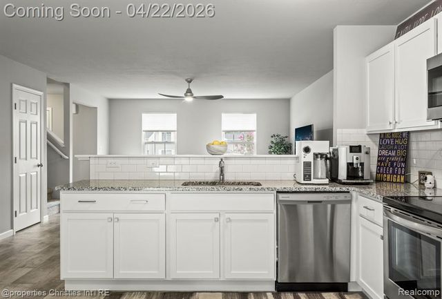 342 Lotz Court, Wayland, MI 49348