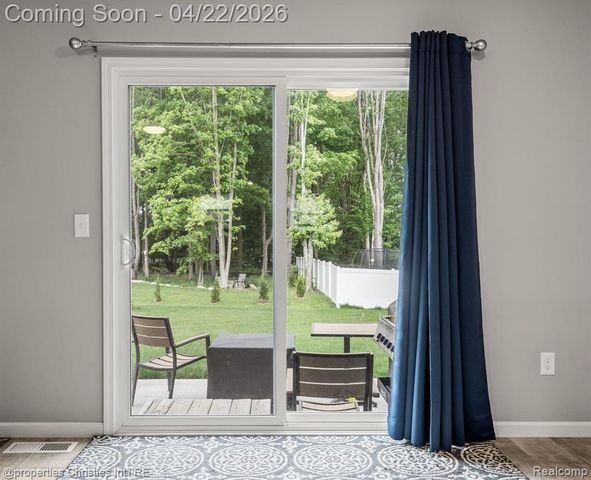 342 Lotz Court, Wayland, MI 49348