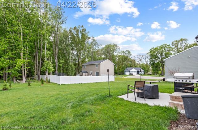 342 Lotz Court, Wayland, MI 49348