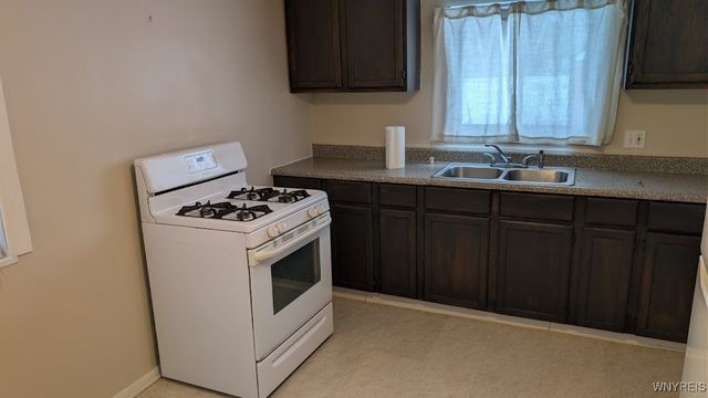 25 Cadet Circle, Lancaster, NY 14086