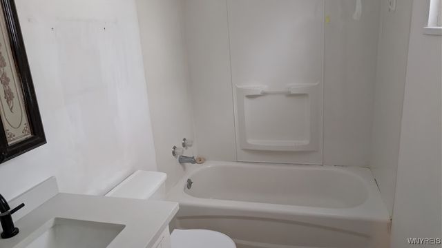 25 Cadet Circle, Lancaster, NY 14086