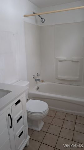 25 Cadet Circle, Lancaster, NY 14086