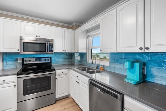1270 GULF BOULEVARD 606, Clearwater Beach, FL 33767