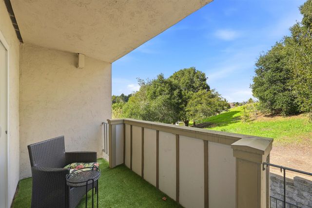 651 Moraga Rd 12, Moraga, CA 94556