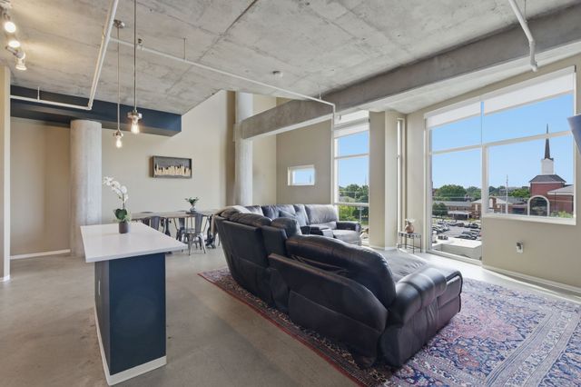2115 Yeaman Pl Apt 520, Nashville, TN 37206