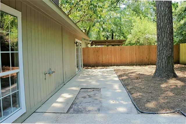 13 Blue Fox Road, The Woodlands, TX 77380