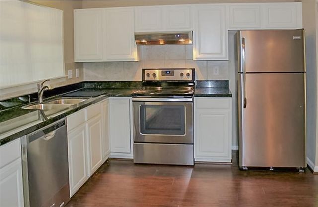 13 Blue Fox Road, The Woodlands, TX 77380