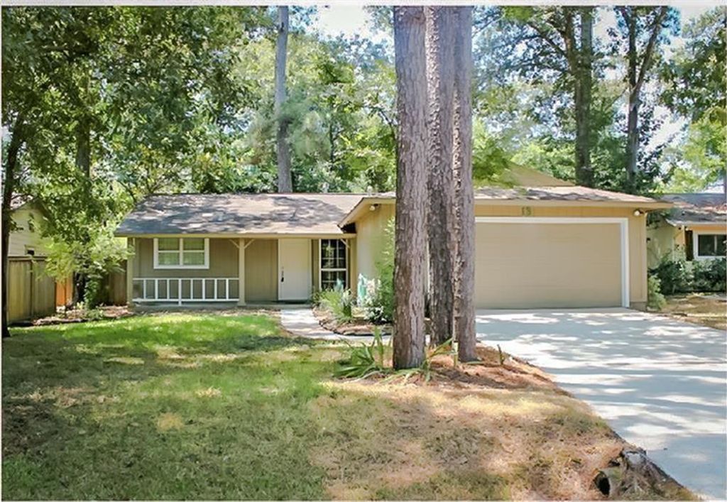 13 Blue Fox Road, The Woodlands, TX 77380
