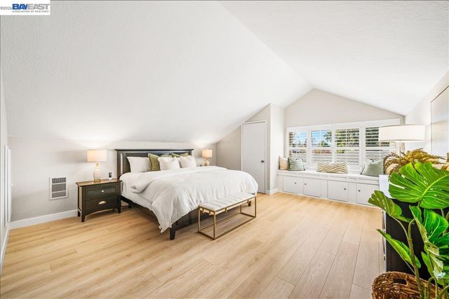 552 Hanover St, Livermore, CA 94551