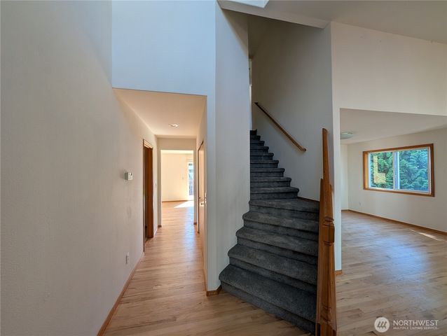 27721 145th Place SE, Kent, WA 98042