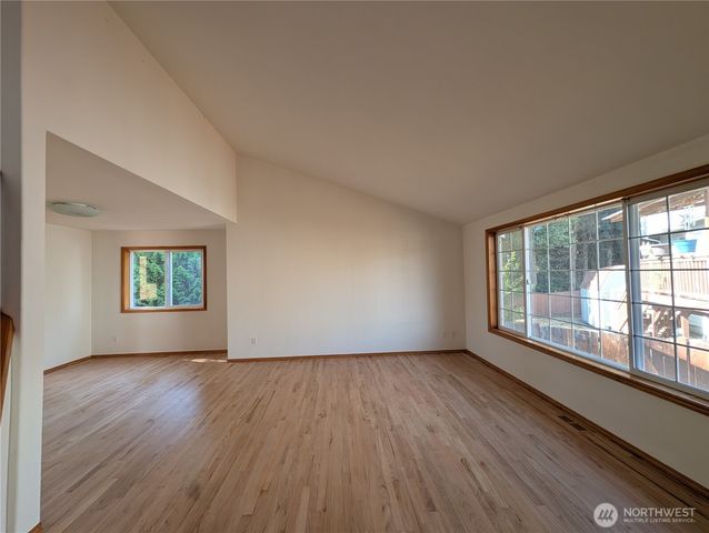 27721 145th Place SE, Kent, WA 98042