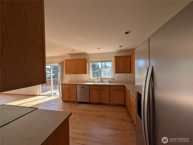 27721 145th Place SE, Kent, WA 98042