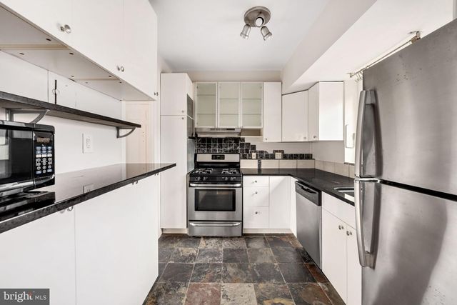 1455 MARTHA CUSTIS DR, Alexandria, VA 22302